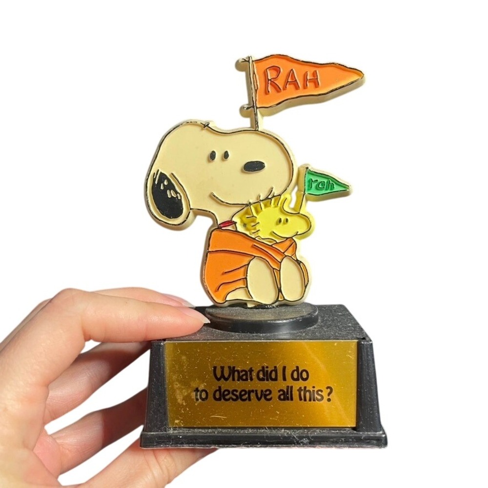 Vintage Peanuts Snoopy Woodstock Aviva Trophy What Did I Do To Deserve All This